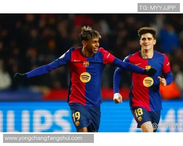 昔日绿茵传奇重现风采足球老球星依旧魅力非凡帅气难挡