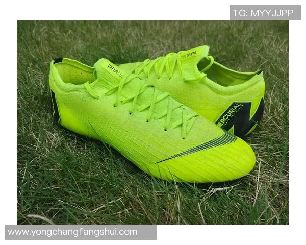 球星热爱的足球鞋：一双球鞋背后的故事